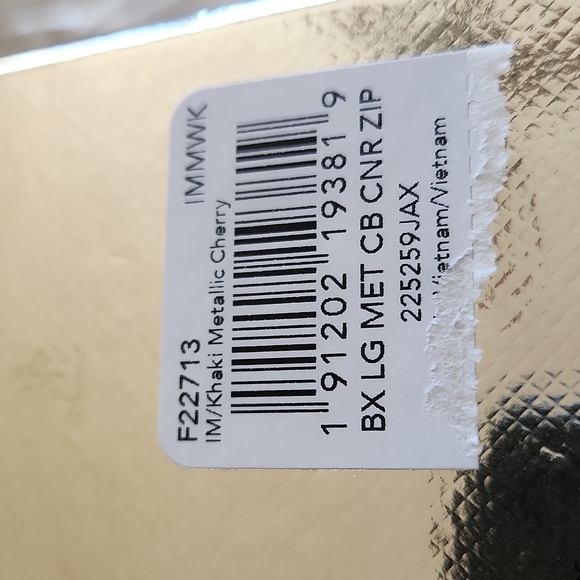 NWT IOB Coach Metallic Cherry Color Block Sig Corner Zip Wristlet 🍒 - Picture 13 of 16